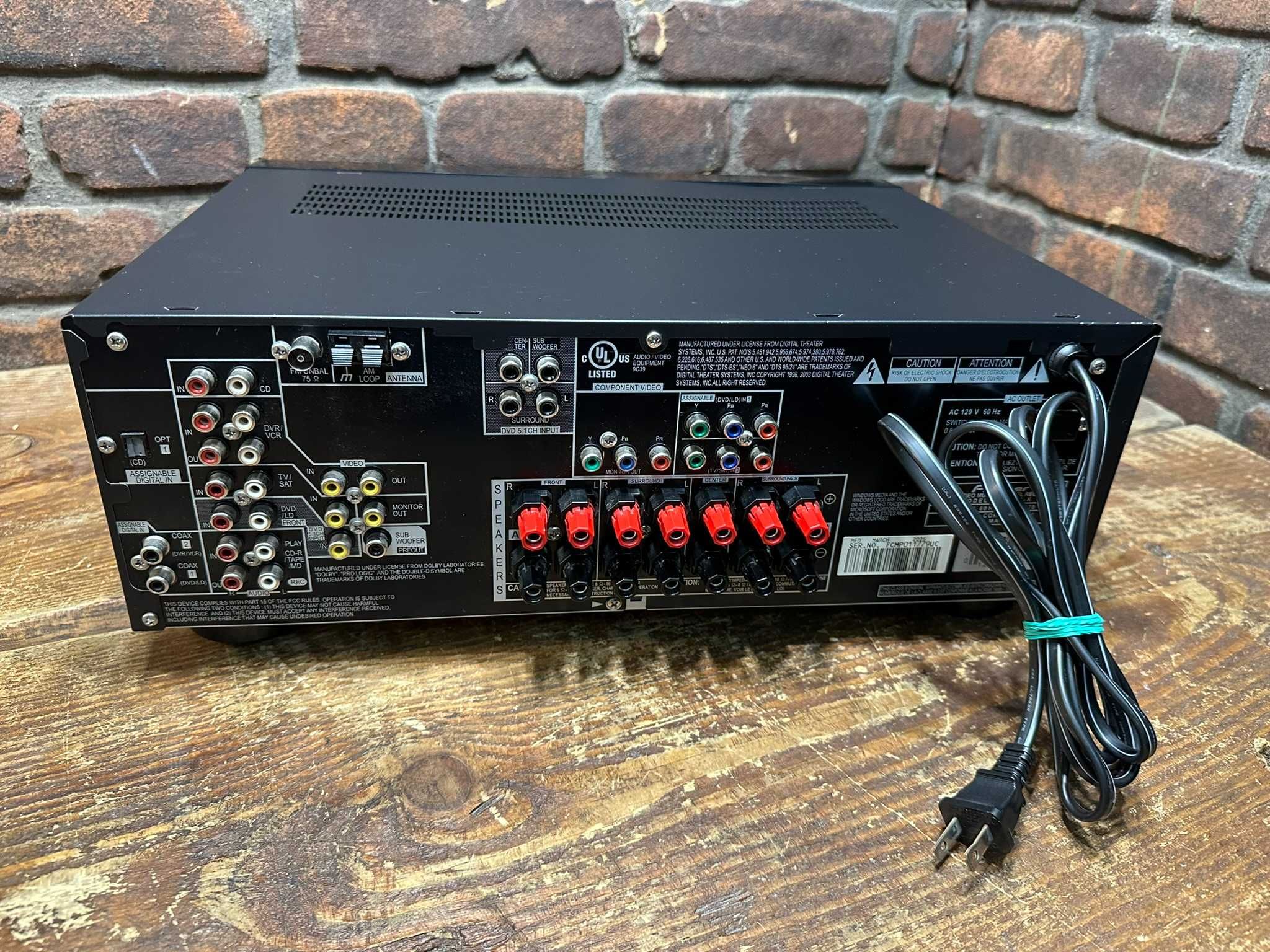 Amplituner Pioneer VSX-516