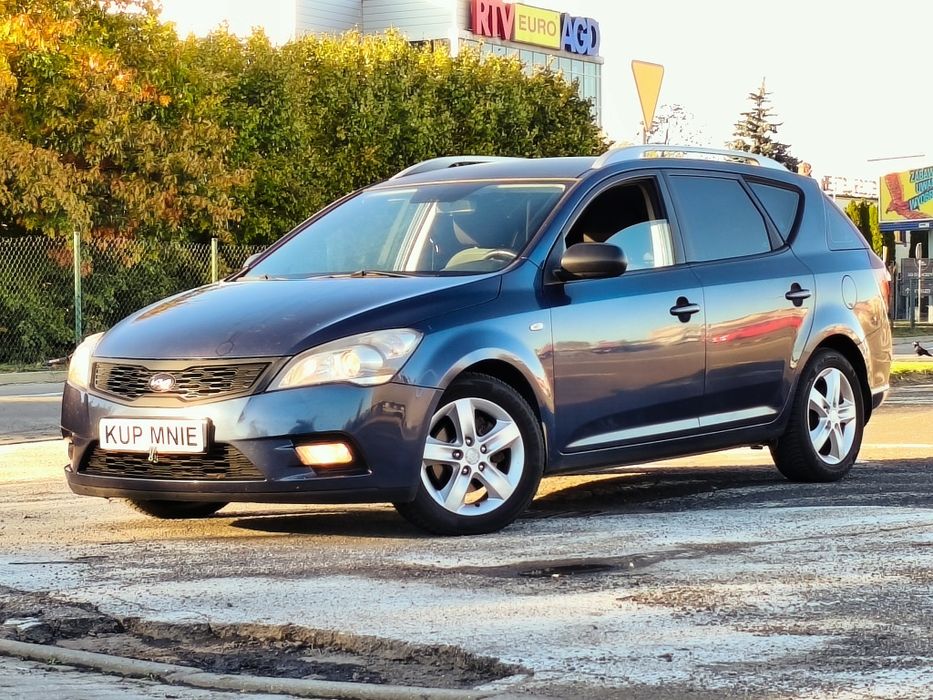 Kia Cee'd 1.6D // 2012 // Super Stan // Klima // Hak // Zamiana //

Sa