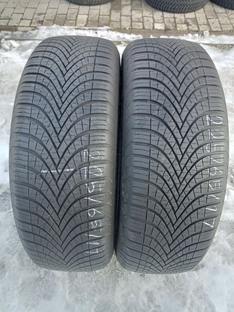 2x Opony Używane 225/65R17 Całoroczne Dębica