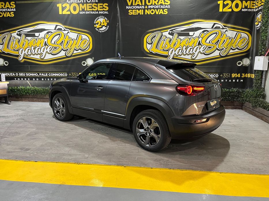 Mazda MX-30 e-SKYACTIV FIRST EDITION