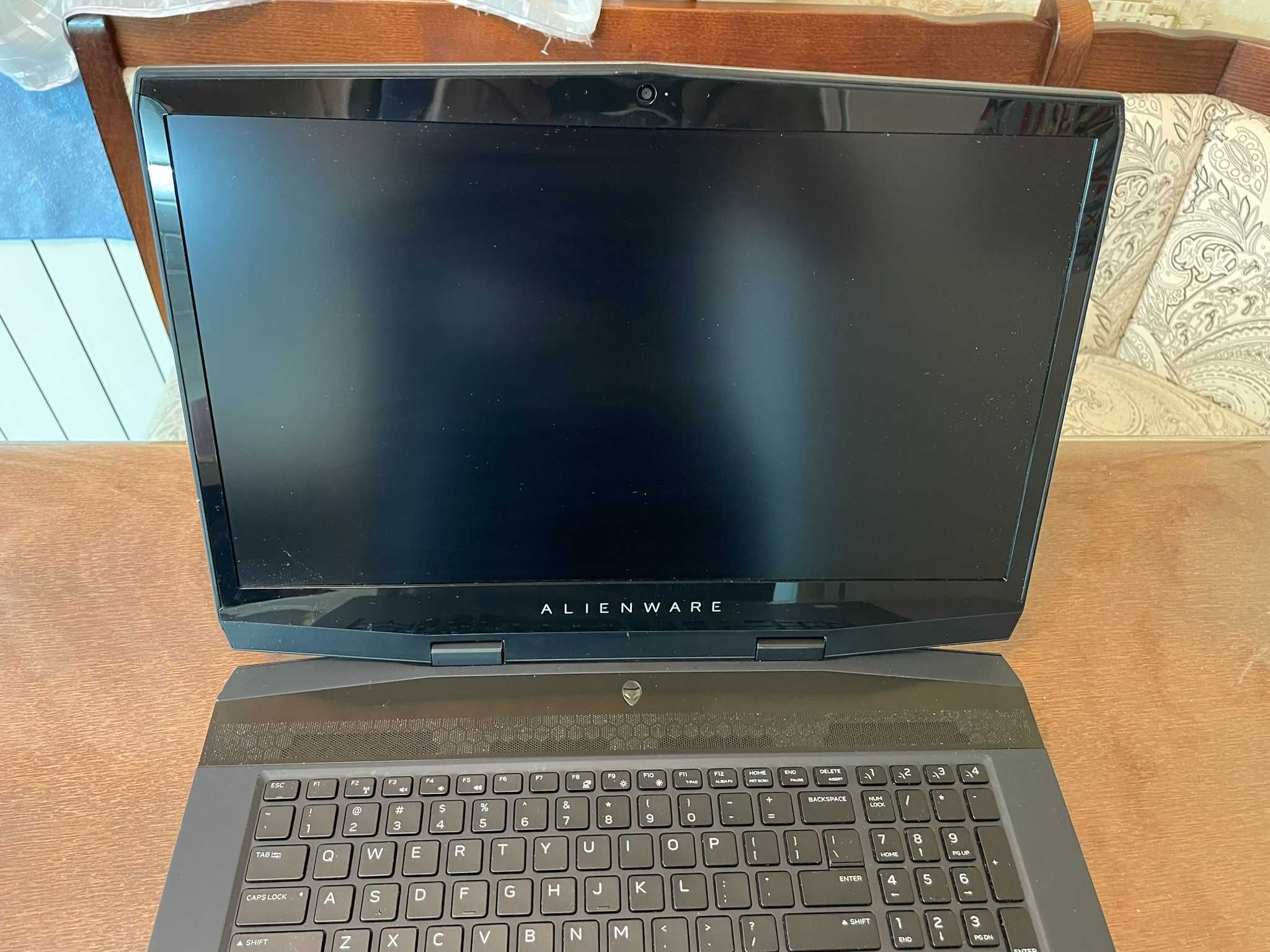 Ноутбук 17" FHD Alienware M17 (I7-8750H/16Gb/SSD512/RTX2080)