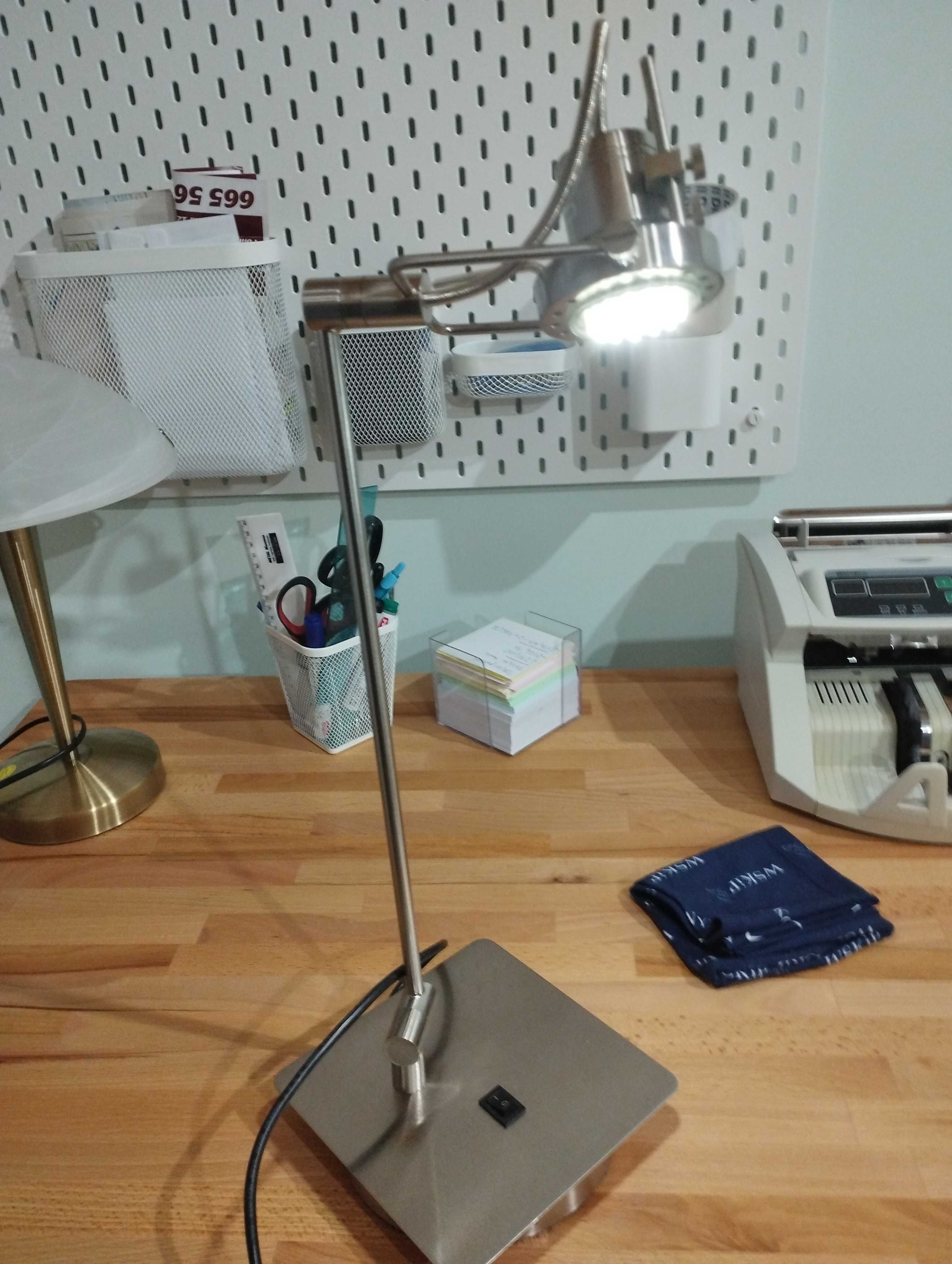Lampka biurkowa loftowa