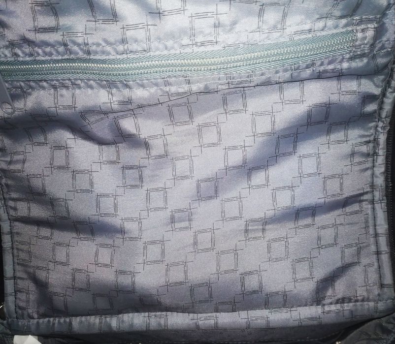 Сумка чемоданчик ручная кладь через плечо.