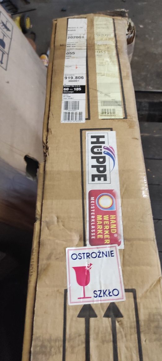 Brodzik huppe marano ,półokrągły z obudową