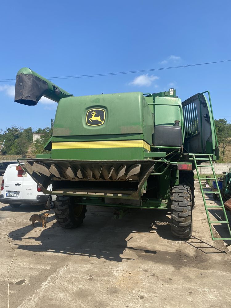 Комбайн John Deere 9660WTS