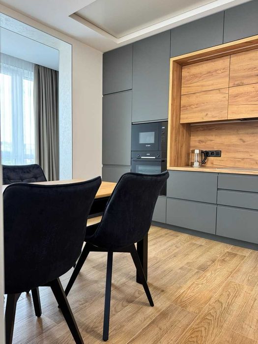 Оренда 2к квартири,76м², Липинського, перша здача, 950$