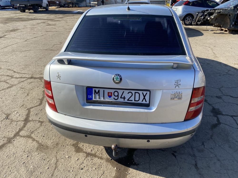 Разборка Skoda Fabia 1 седан 1999-2007 год 1.4 MPI