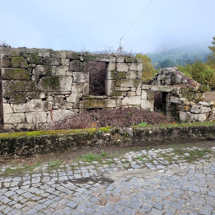 2 lotes , predio urbano com terreno