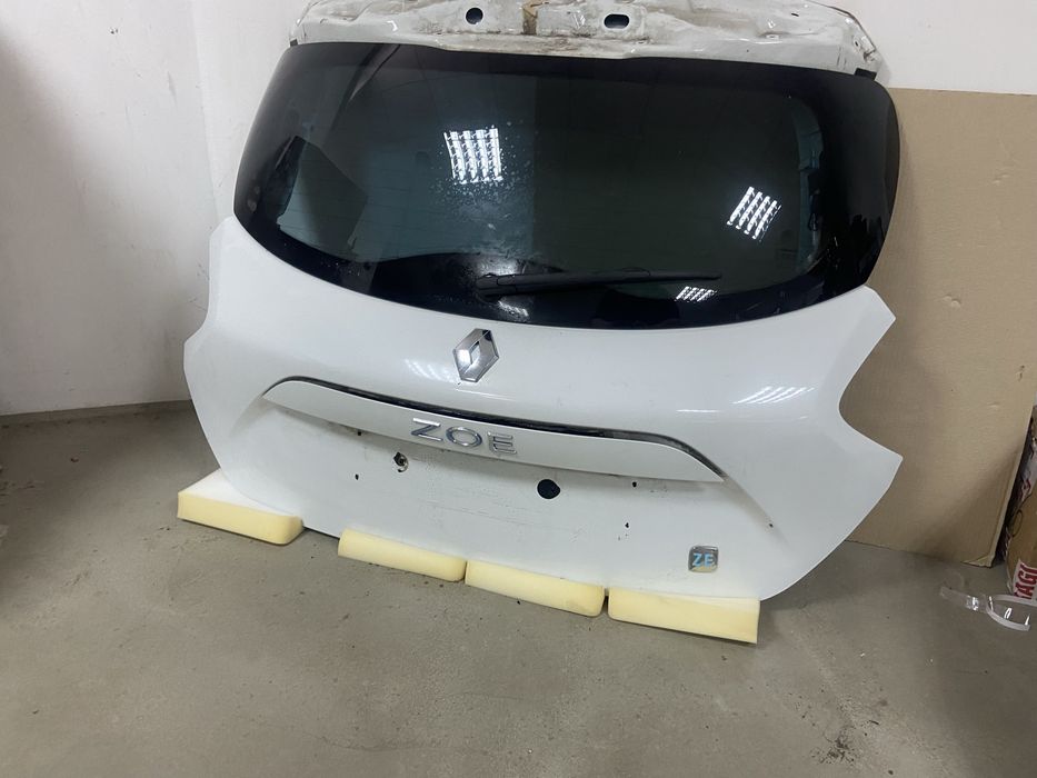 Ляда Renault Zoe (Рено Зоя)