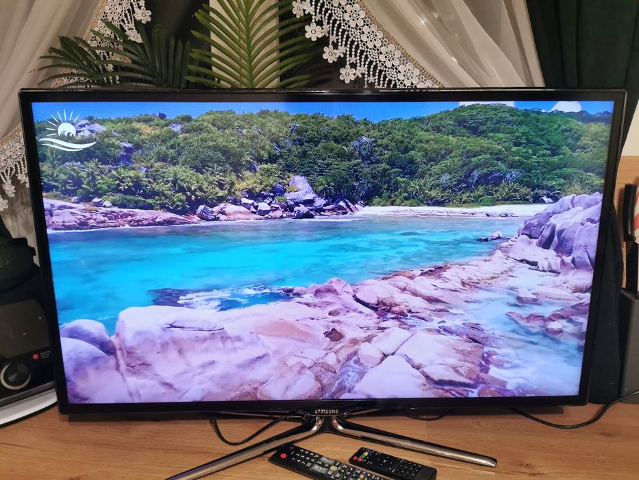 TV Samsung LED 40 cali Smart tv Netflix