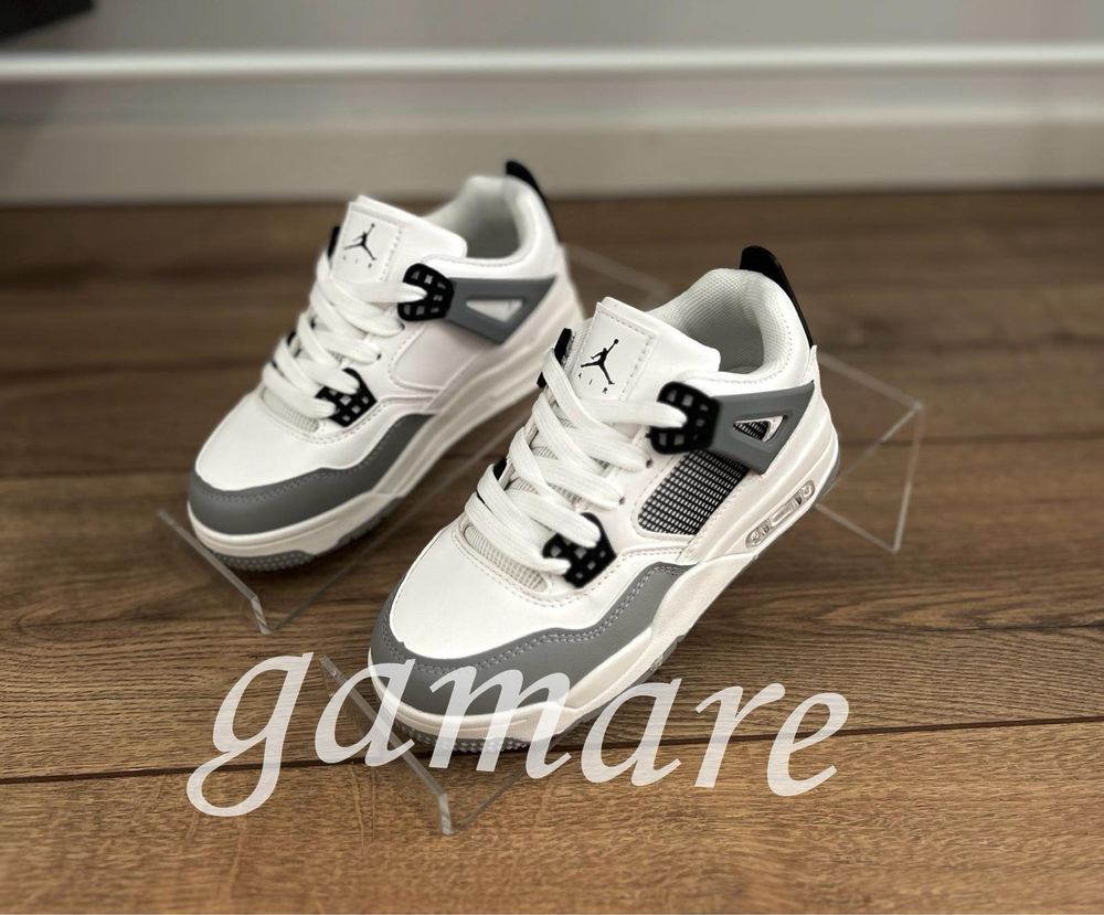 Dziecięce buty sportowe nike air Jordan 4