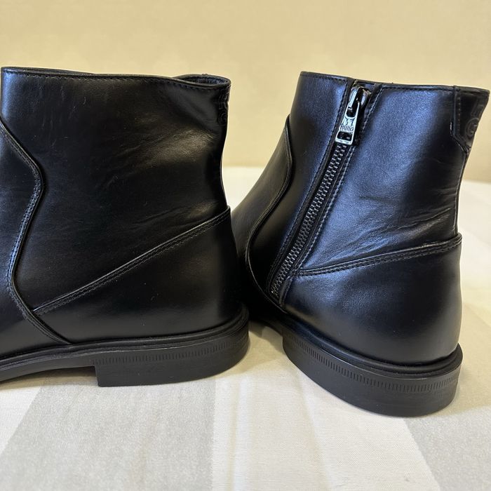 HUGO. Черевики чоловічі оригінальні. Шкіряні. Нові. Розмір 42.