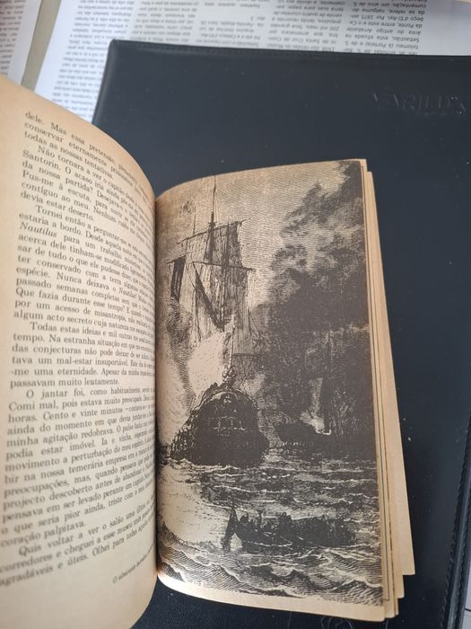 Livro 10 Mil Léguas Submarinas