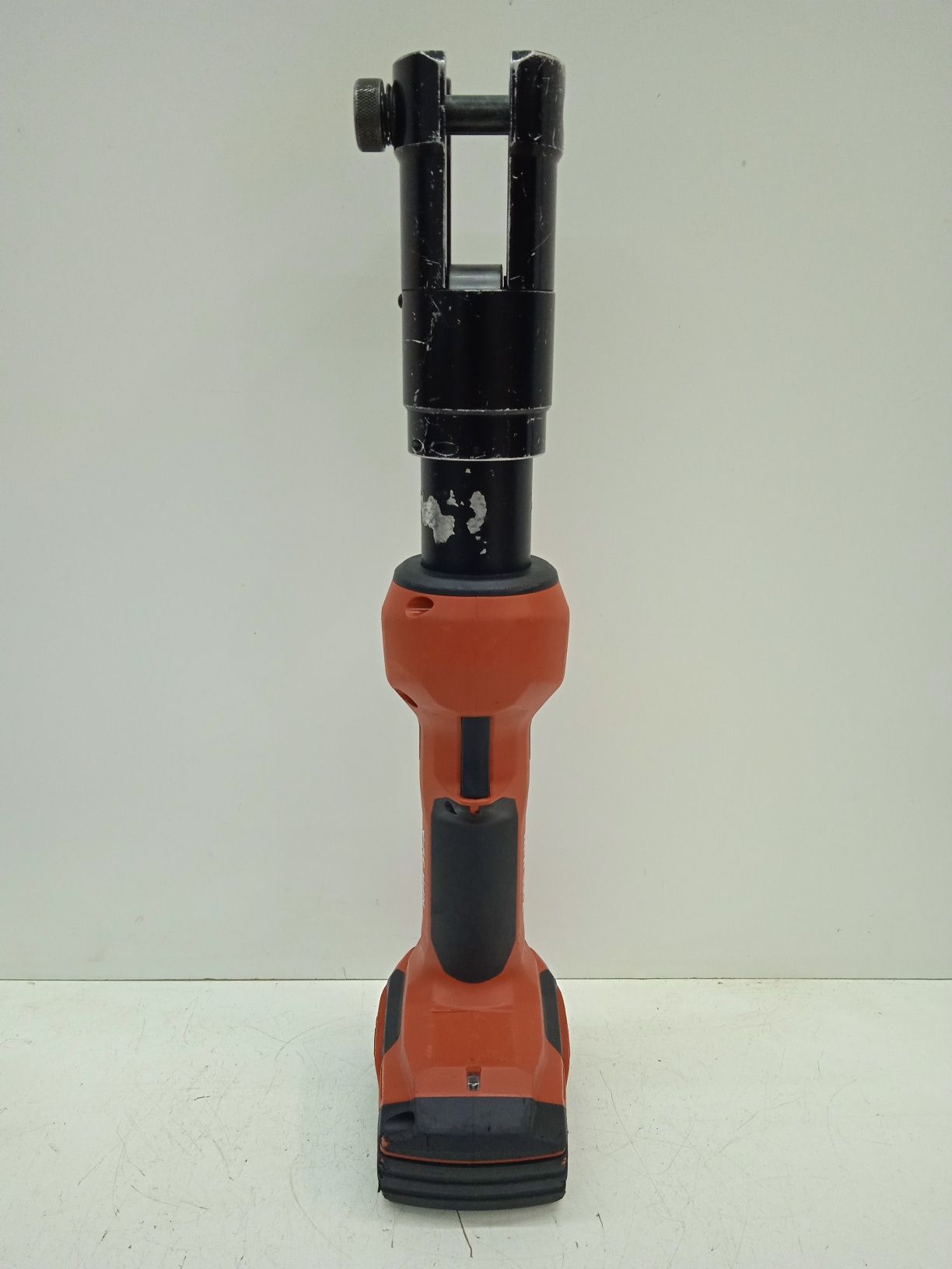 Hilti NPR 32-A Zaciskarka Prasa Akumulatorowa 2x2,6Ah 2019.11