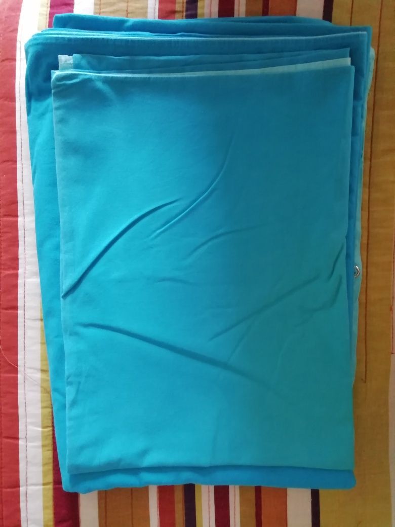 1 Edredão  1,90x1,35 com 2 capas