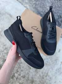 Оригінальні кросівки Clarks LT Lace KNIT Casuals Black 26168770