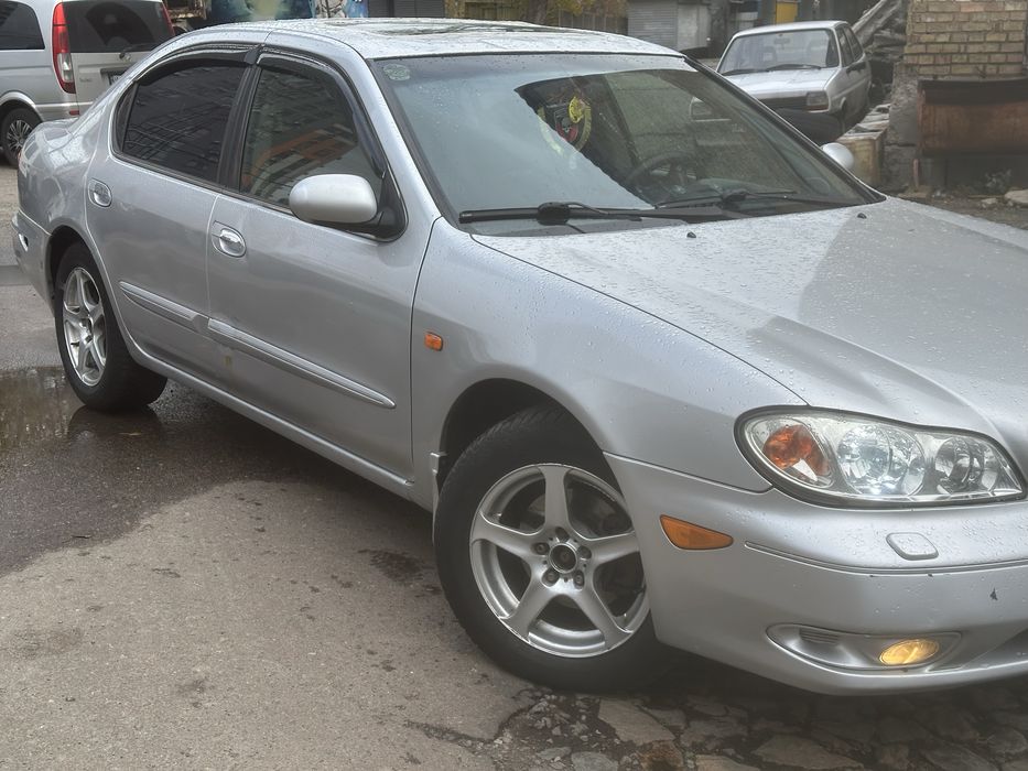 Nissan Mamaxi 3.0 V6