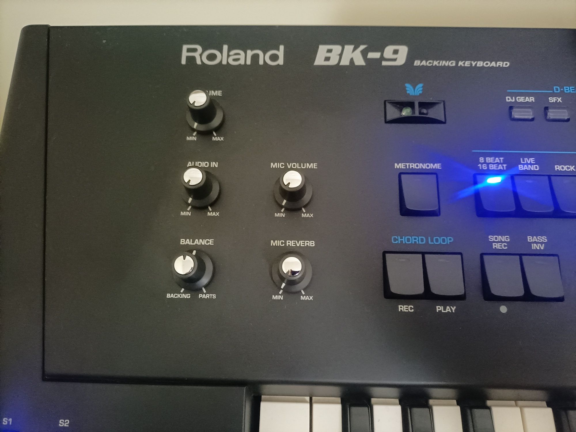Vendo Teclado Roland BK-9 impecável
