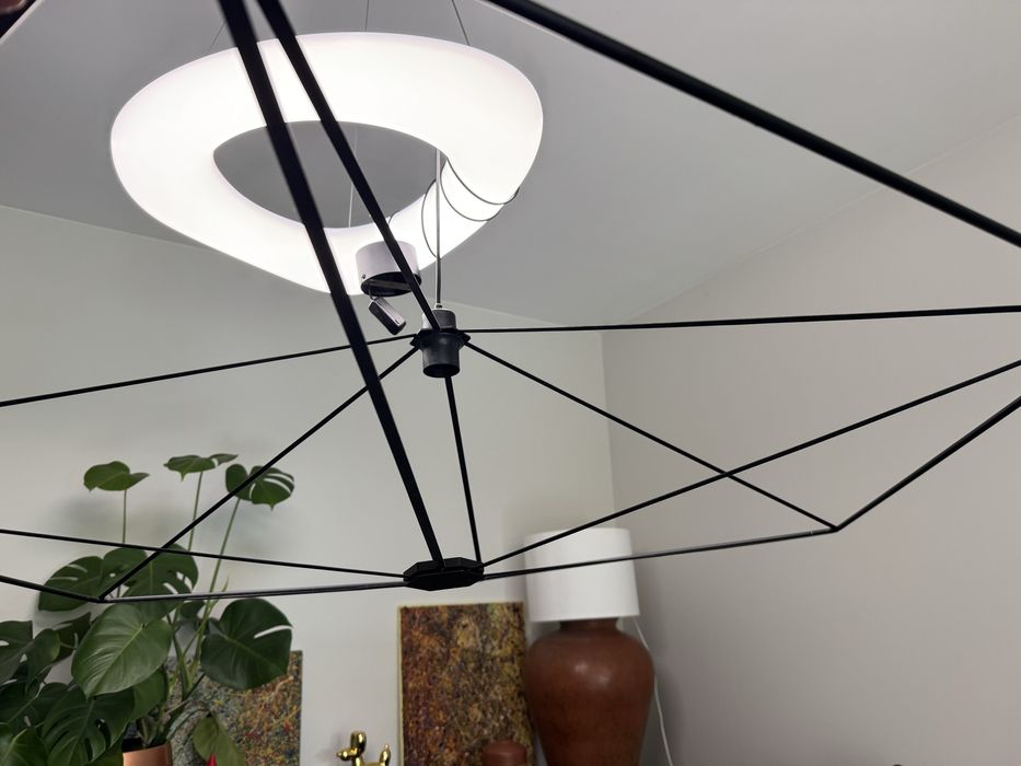 Nowoczesna lampa wisząca – geometryczna, czarna, styl loft/minimal