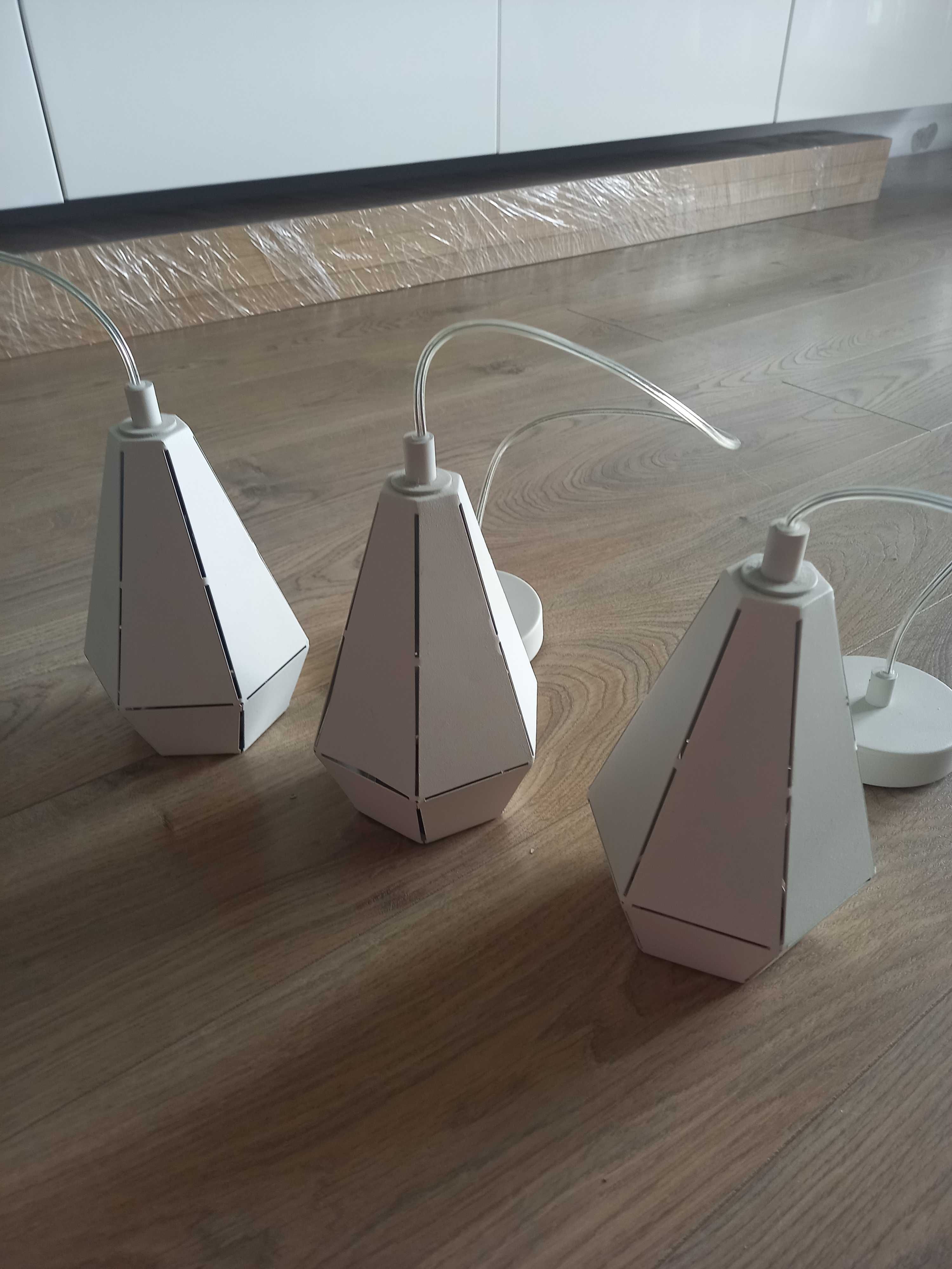Lampy- białe, wiszące