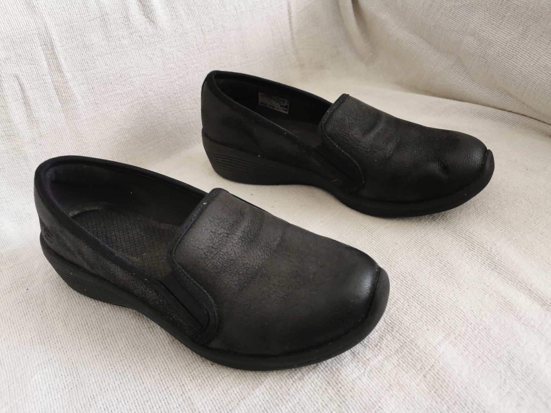 Skechers Arya Sweet Things Slip On baleriny sneakersy czółenka 37,5