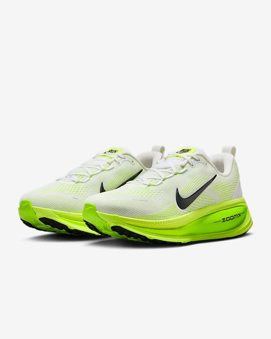 Оригінальні кросівки NIKE VOMERO 18 (HM6804-102) | Нові!