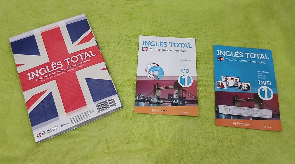 Livro Curso de Inglês com CD e DVD