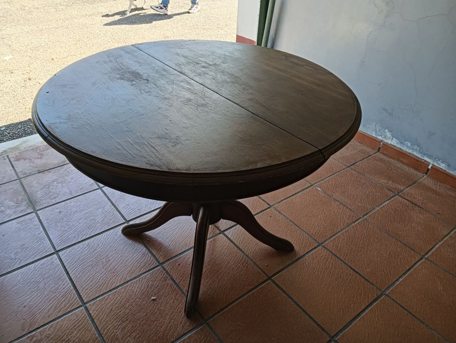 Mesa de madeira extensível