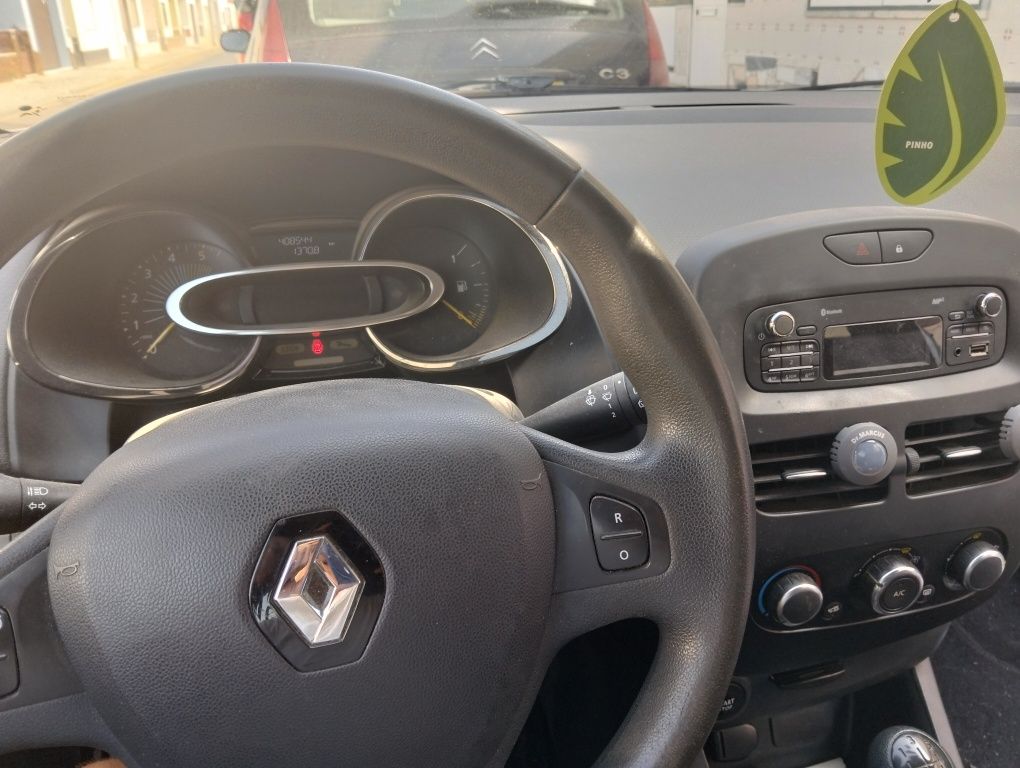 Renault Clio comercial