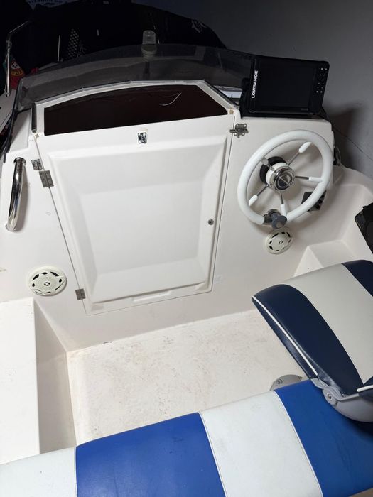 Barco fibra 440 5 pessoas