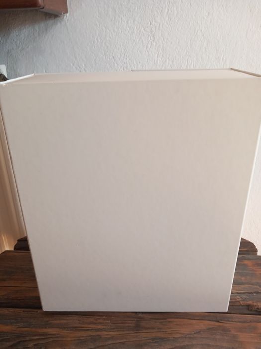 Kartonowa toaletka,pudełko do zabawy.