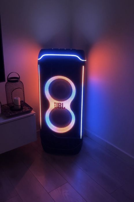 Wypożycz JBL PartyBox Ultimate 1100w Potężny dzwięk na twojej imprezie