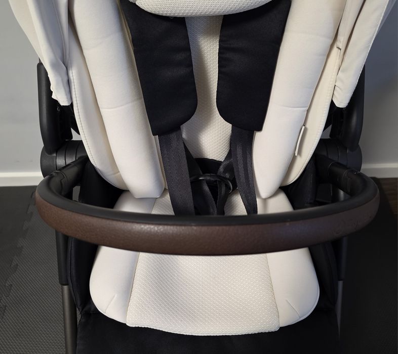 Cybex Melio Gold 3.0 Canvas White