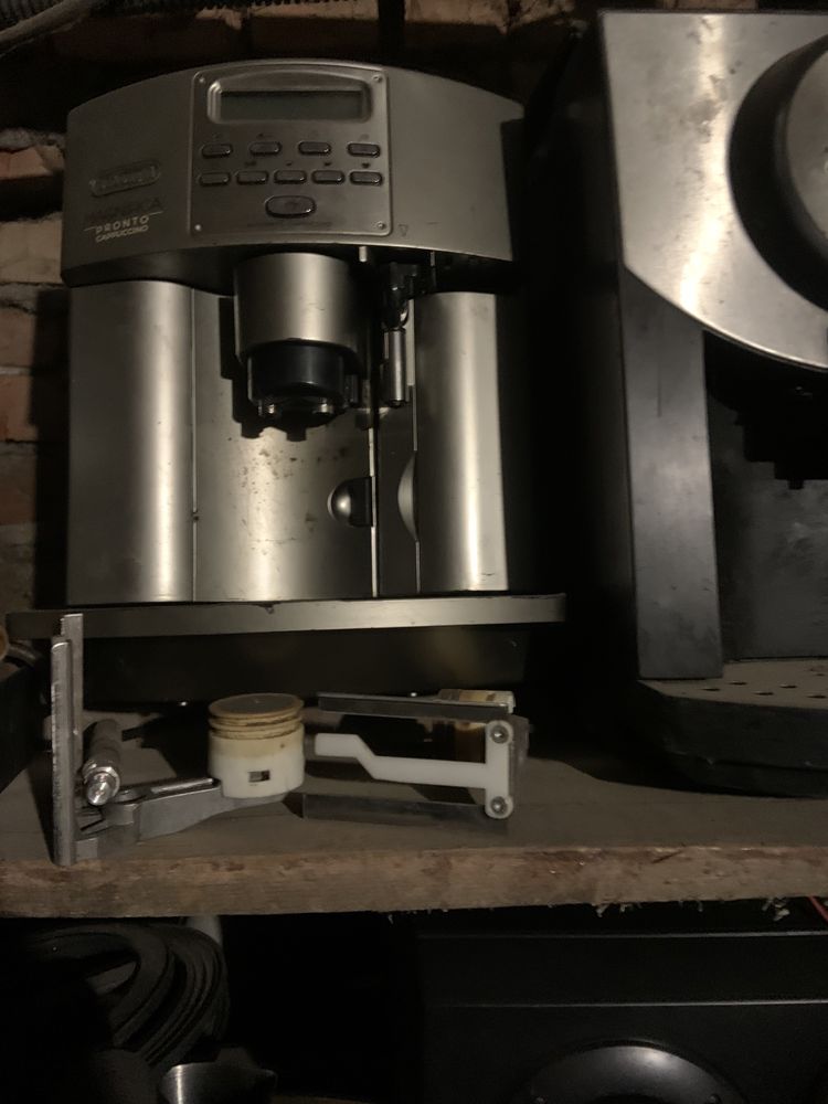 Кавомашина Delonghi по запчастинам
