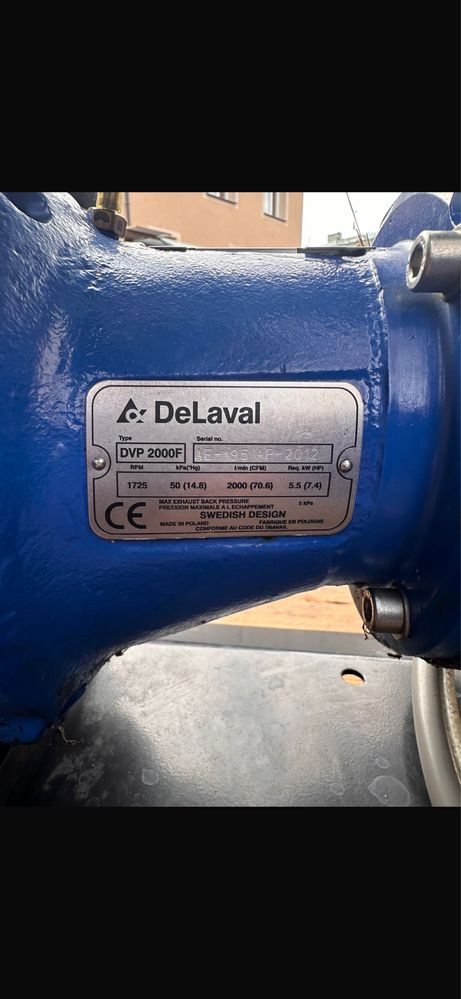 Pompa próżniowa DVP 2000 marki DeLaval do dojarki lub hali udojowej