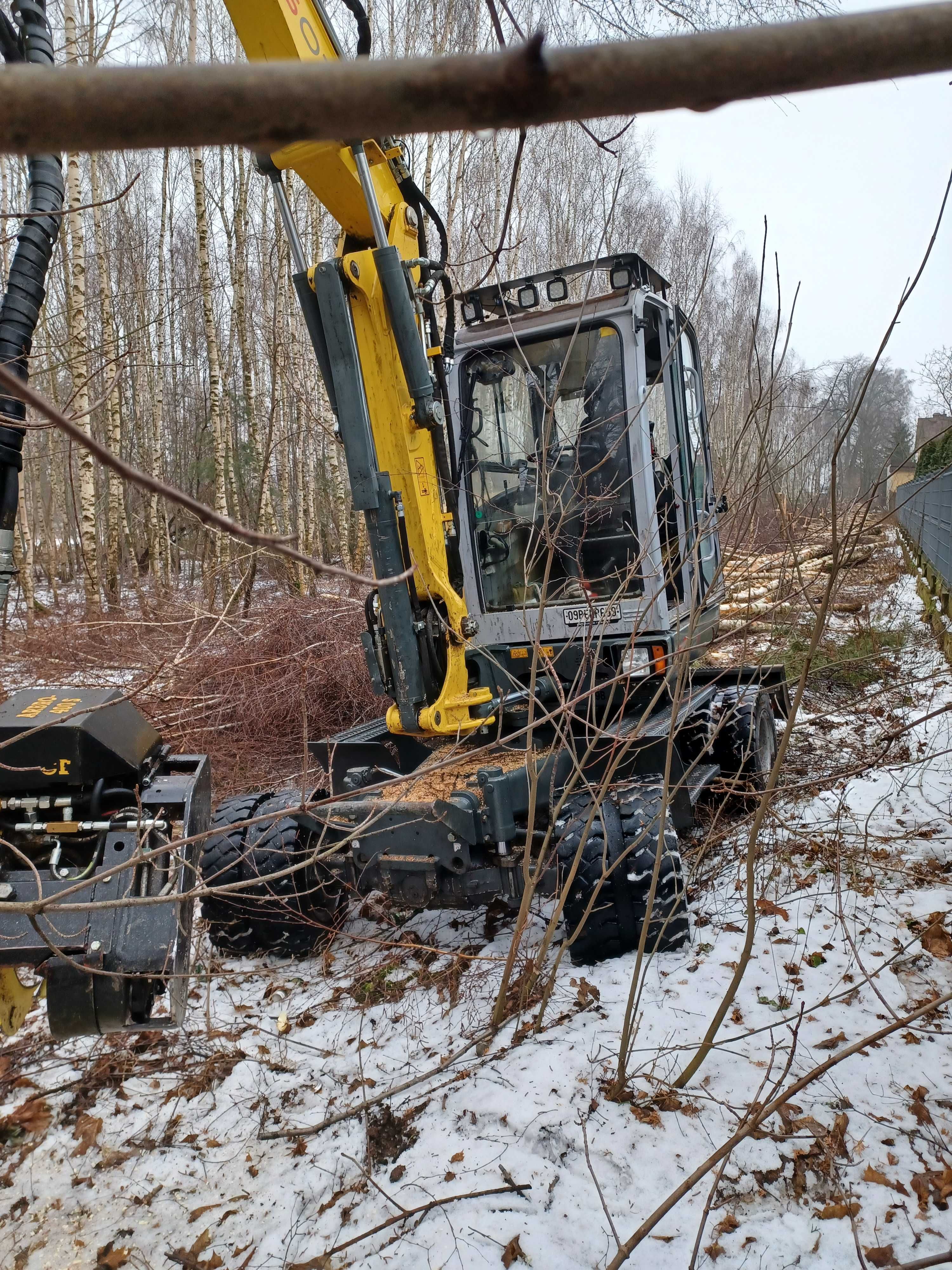 NOWY-HARVESTER harwester KUBOTA U56-5 + głowica Arbro 400s.