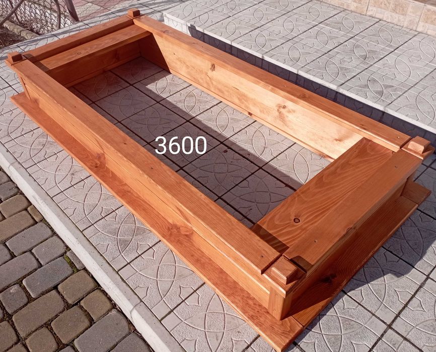 Надгробок дерев'яний гробівець обрамівка на цвинтар кладовище