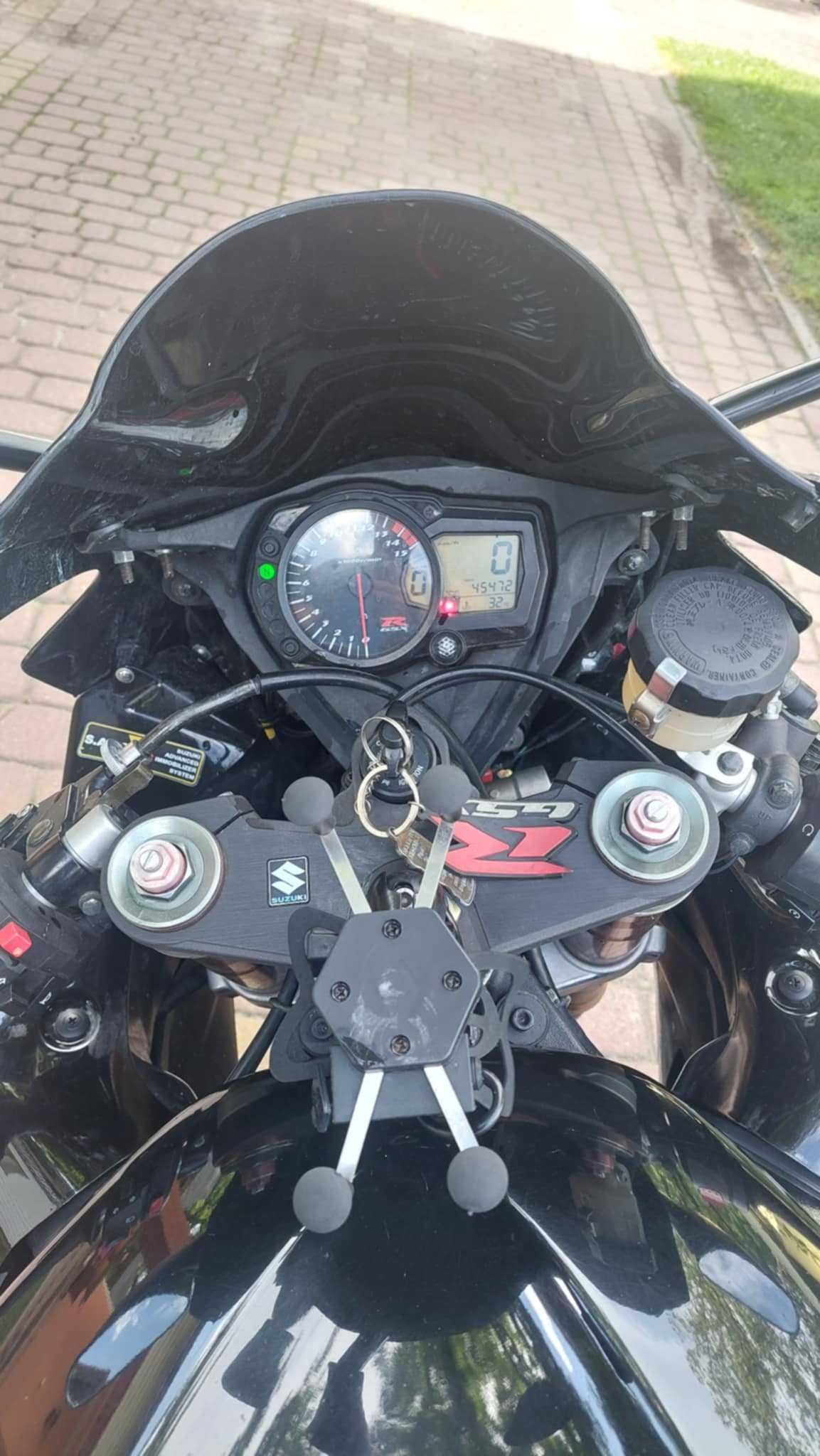Suzuki gsxr 1000 k5 k6