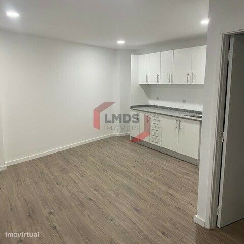 Apartamento T1 com Terraço – Excelente Investimento na Av. Fernando...