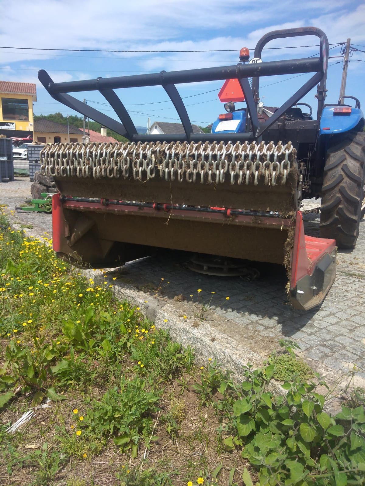 Capinadeira agro florestal