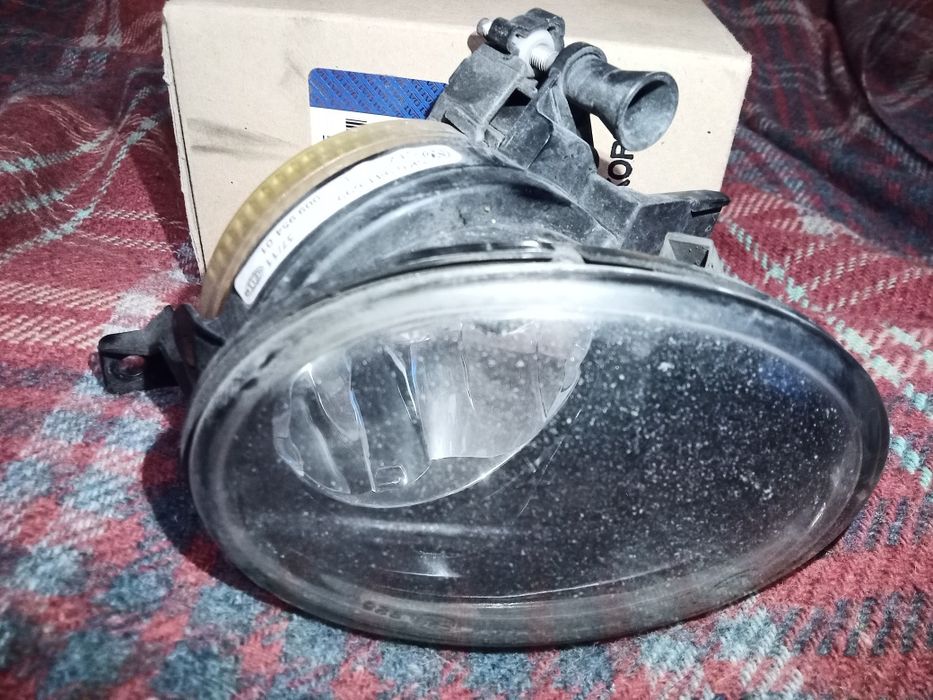 Противотуманна фара ліва Гольф