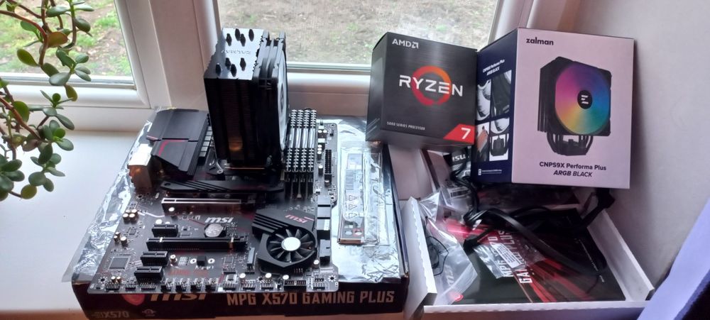 Комплект  игровой ядер 8/16 R7 5700x , Msi MPG X570 Gaming Plus, 32Gb