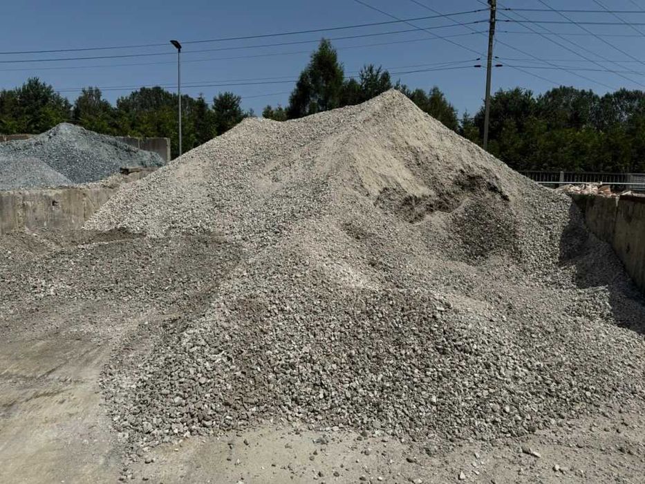 Tłuczeń 0-31,5 mm – Kruszywo z Dostawą – Kliniec na Podjazdy i Drogi