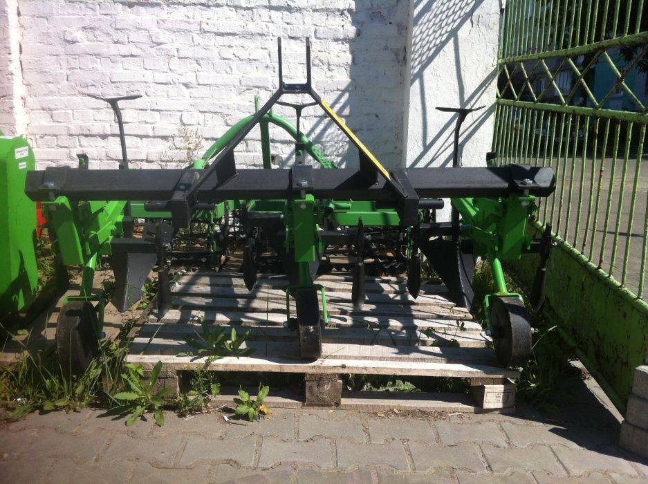 Окучник, культиватор междурядный, культиватор міжрядний Wirax Польща