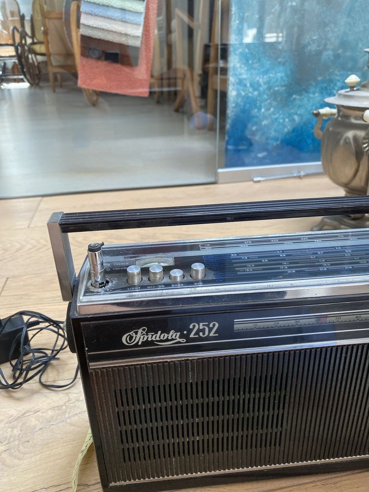 radio Spidola 252