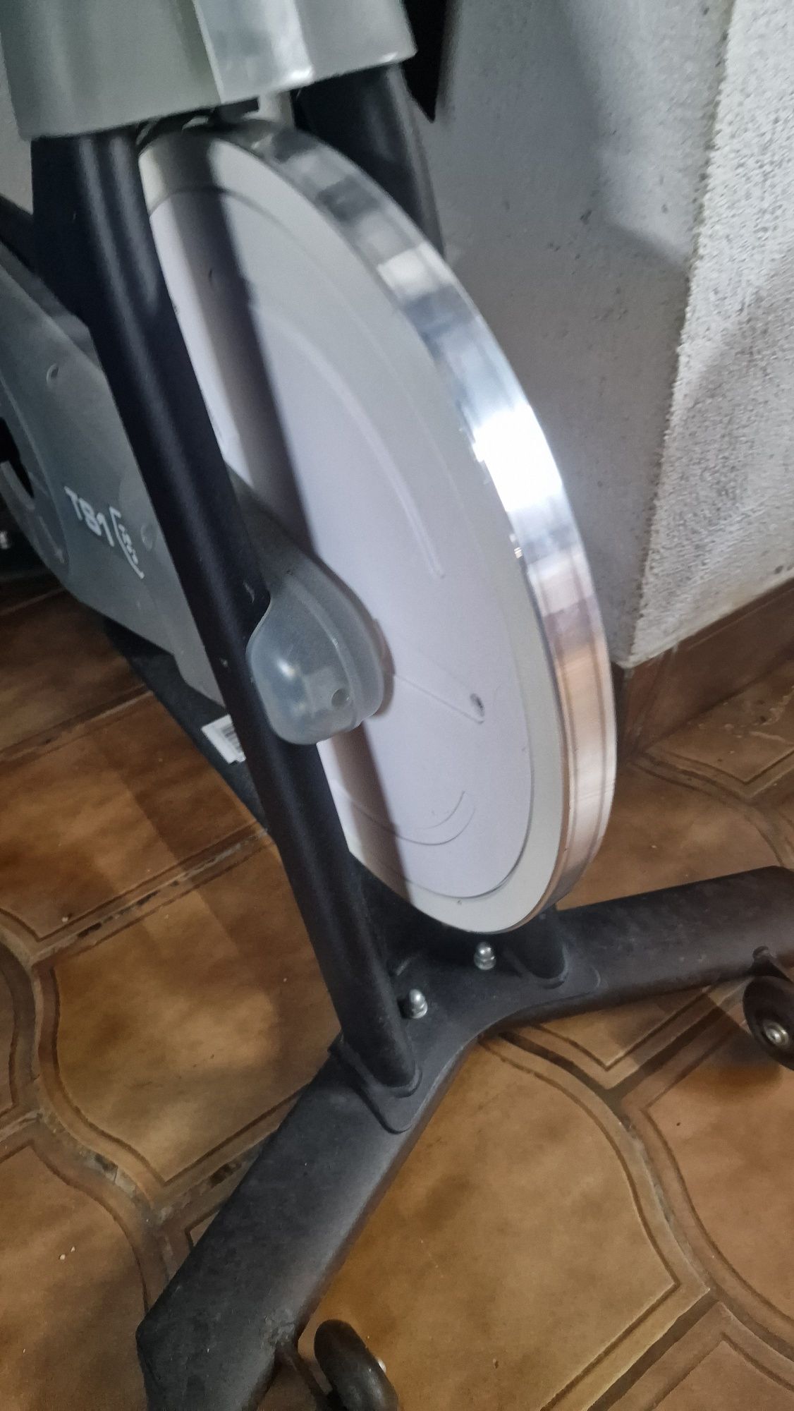 Bicicleta indoor volante 18kg