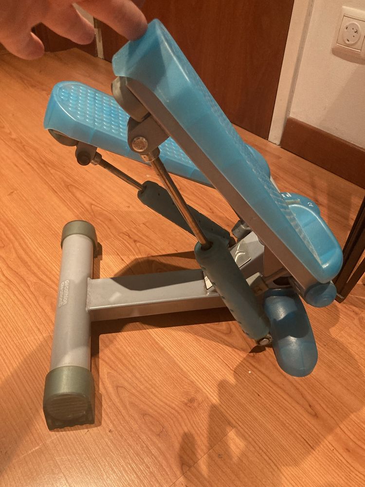 Maquina step / raquetes badminton e tenis