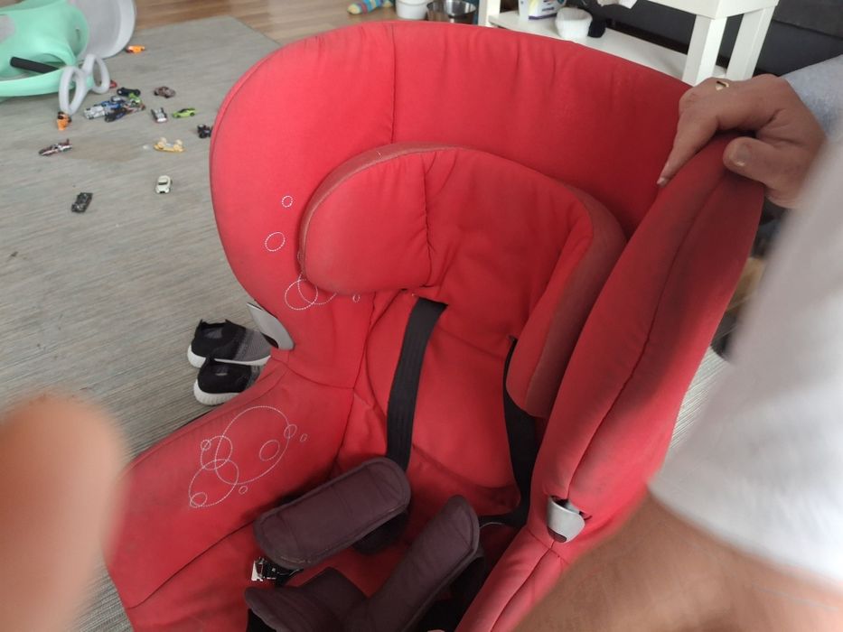 Maxi cosi Axiss 9-18kg obrotowy.