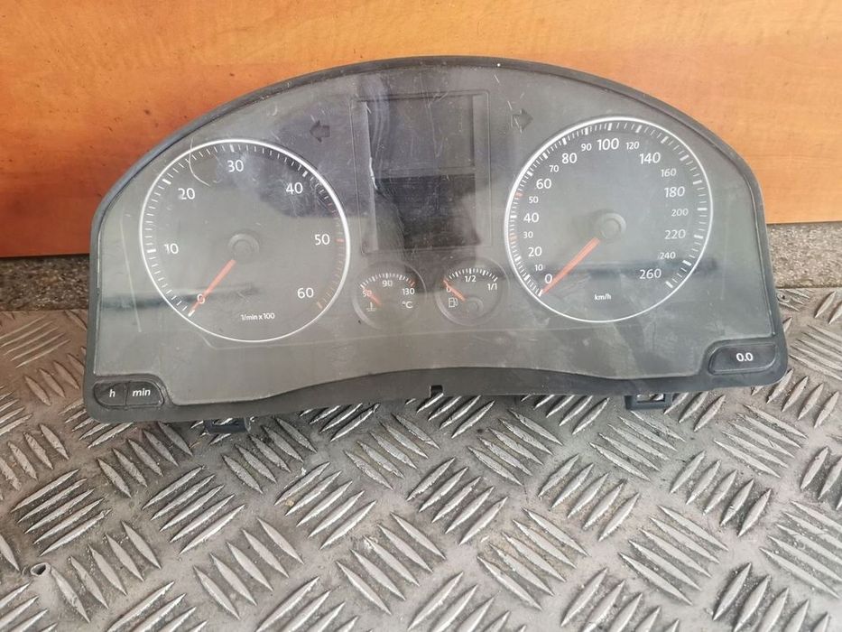 vw golf v 5 tdi licznik 1k0920861b