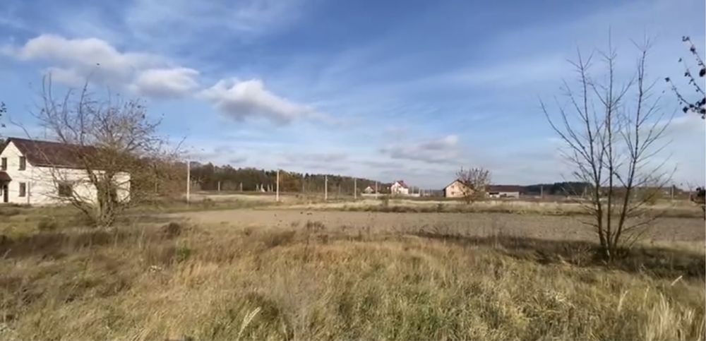 Продам земельну ділянку . Кустин . 12,6 соток під будівництво